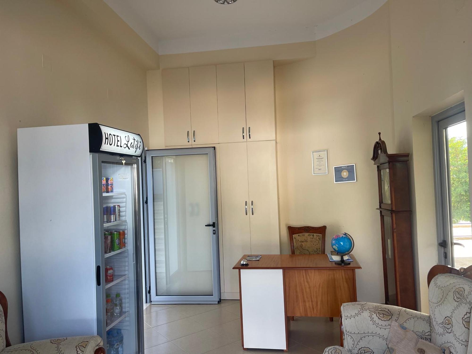 Hotel Latifi Gramsh Εξωτερικό φωτογραφία