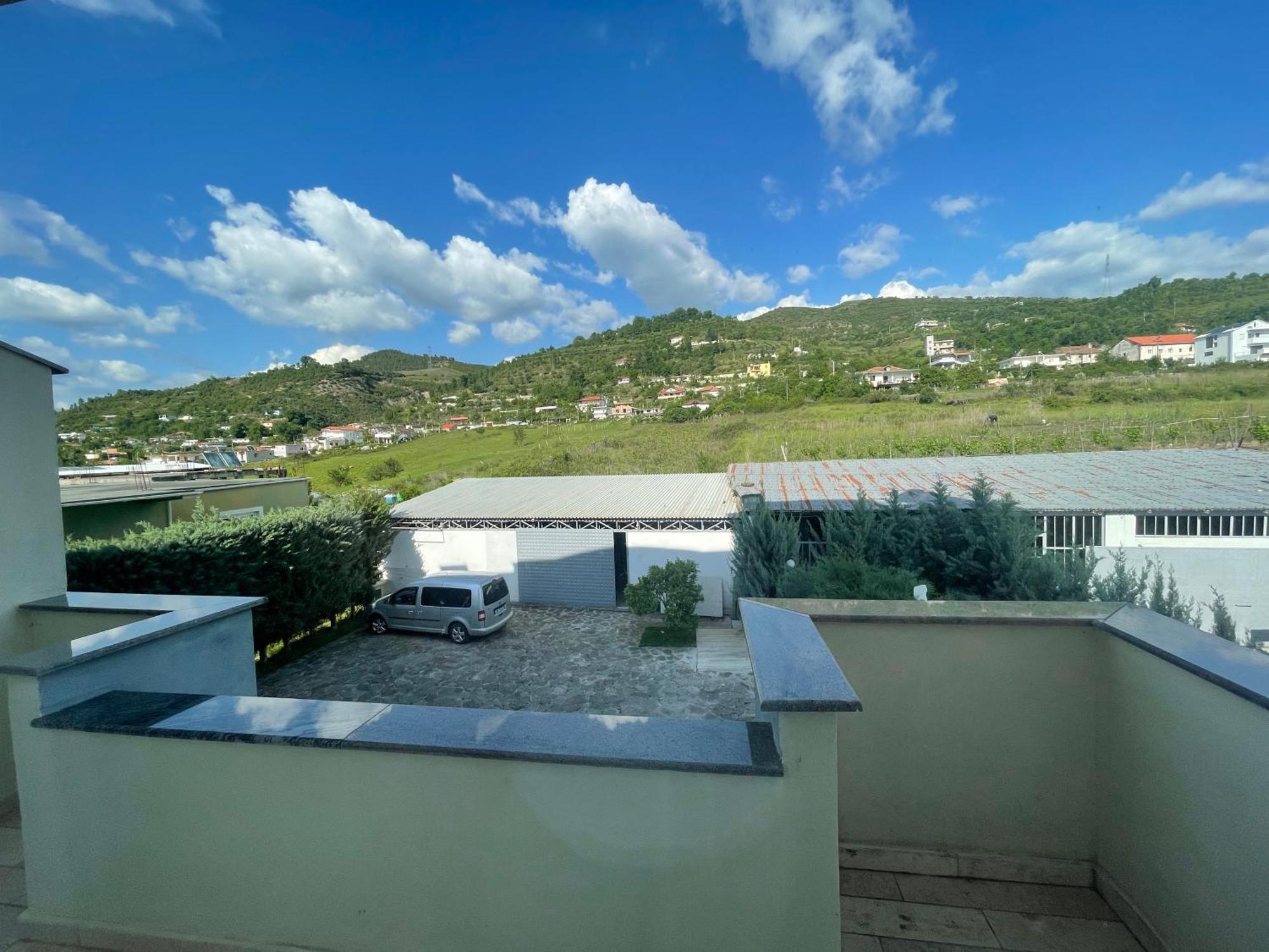 Hotel Latifi Gramsh Εξωτερικό φωτογραφία