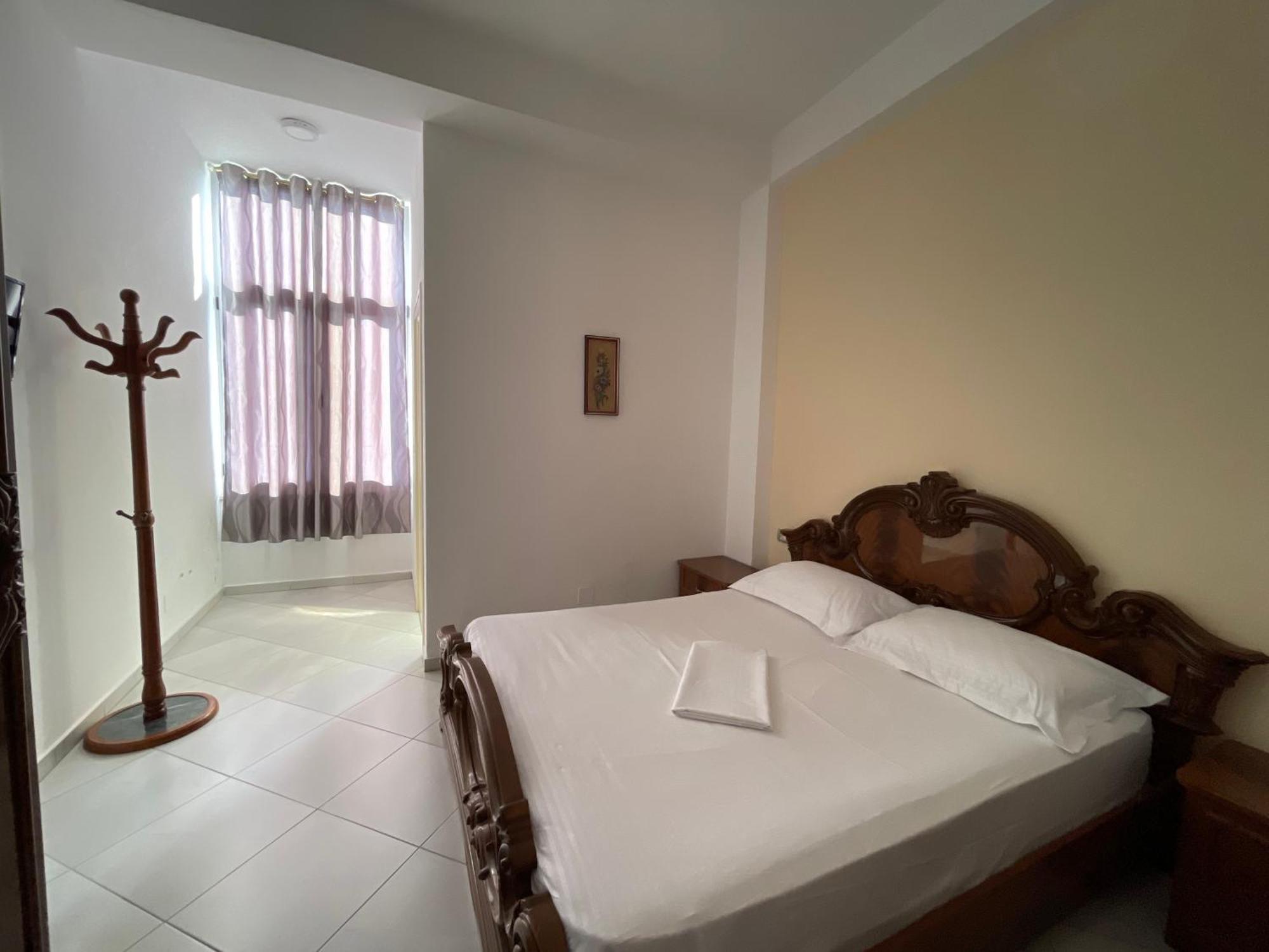 Hotel Latifi Gramsh Εξωτερικό φωτογραφία