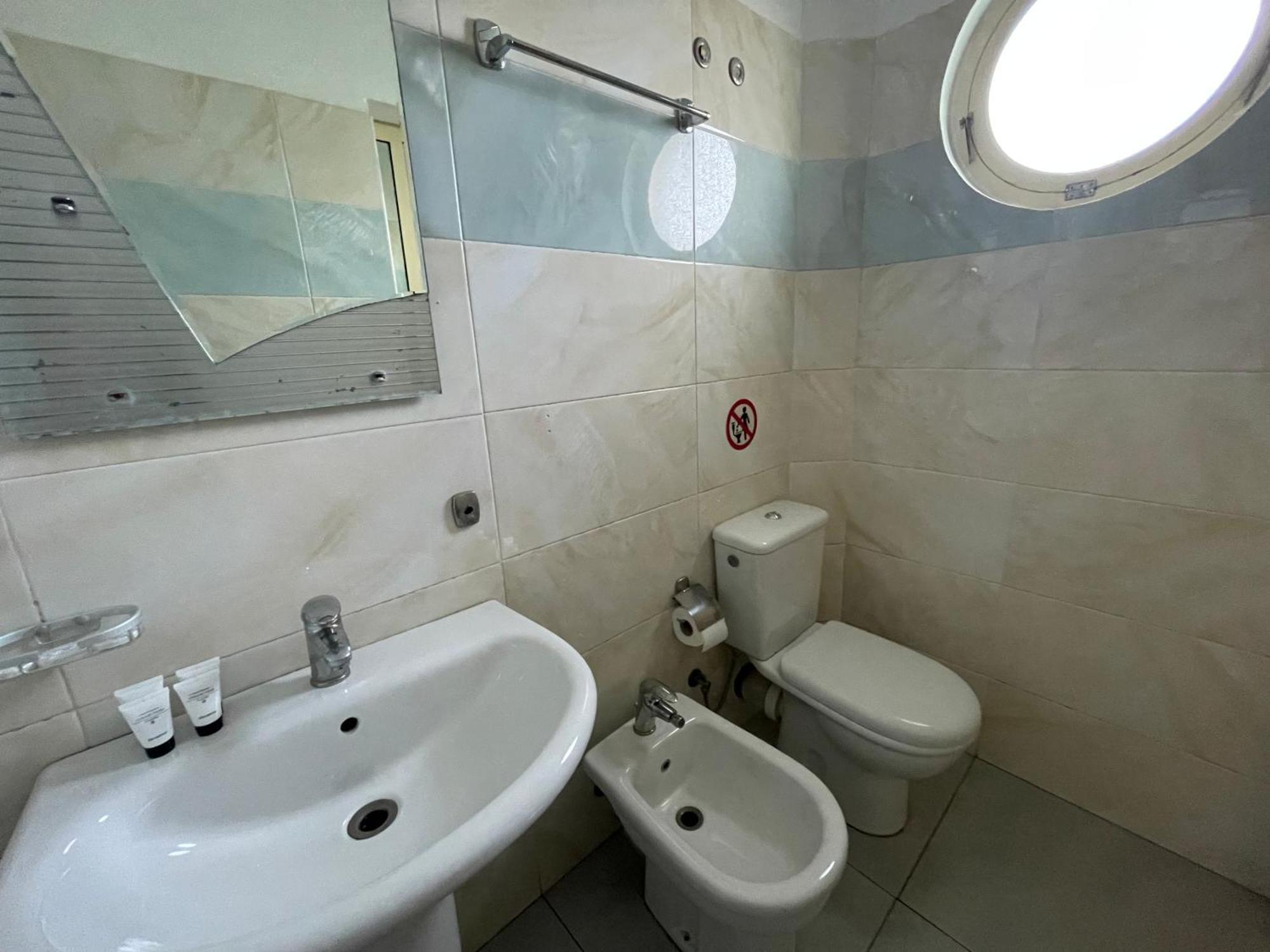 Hotel Latifi Gramsh Εξωτερικό φωτογραφία