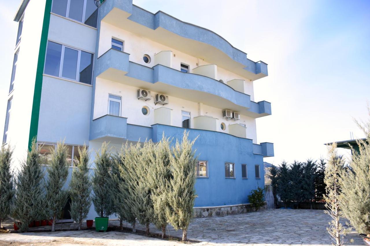 Hotel Latifi Gramsh Εξωτερικό φωτογραφία